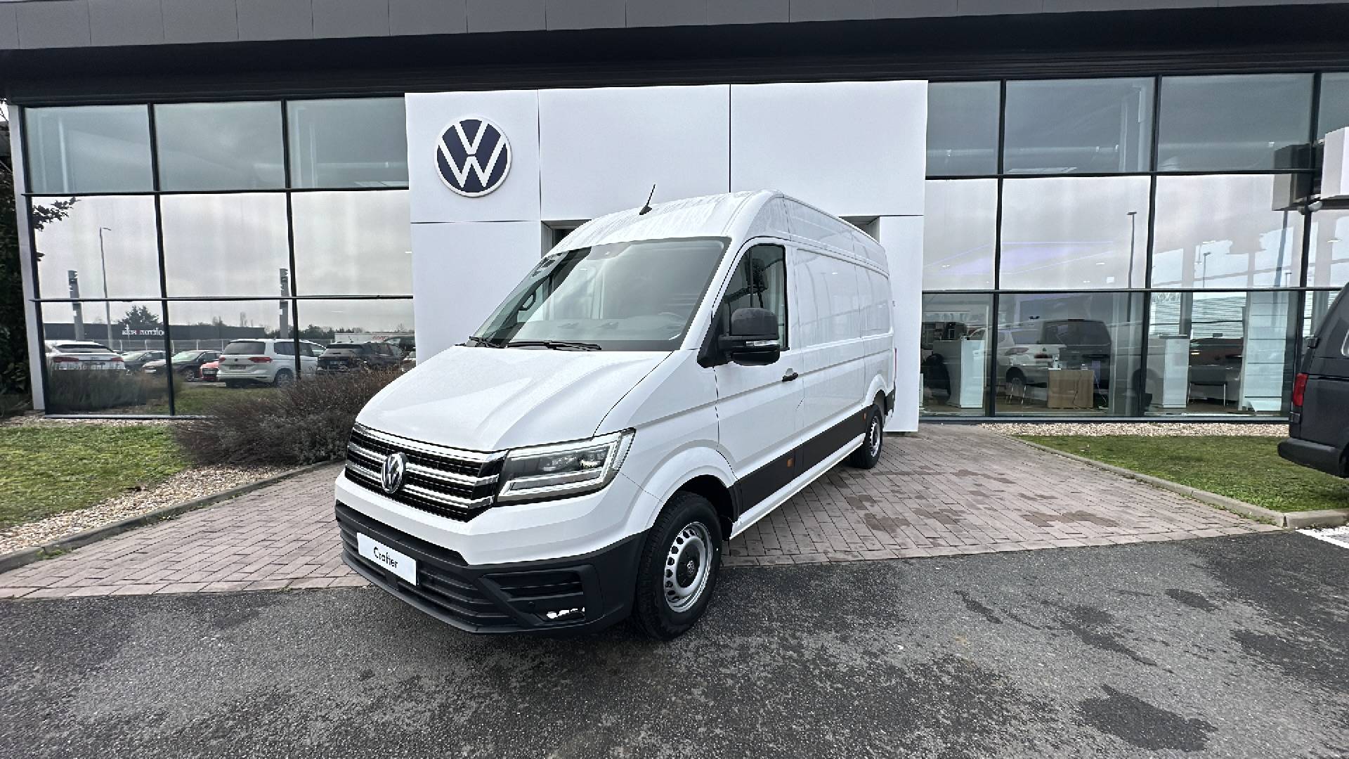 VOLKSWAGEN UTILITAIRES CRAFTER VAN